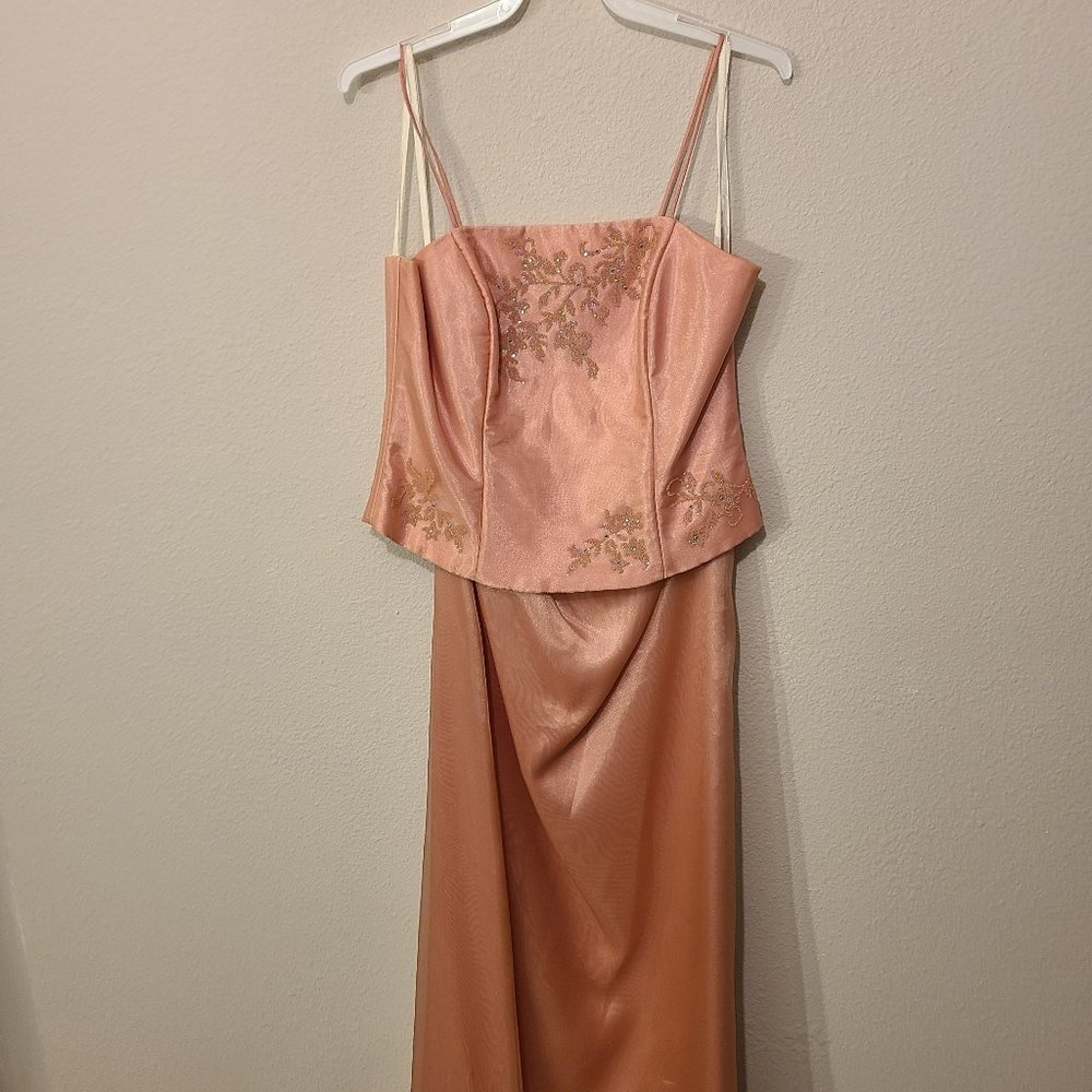 Velvet Fashion inc rose 2 piece formal dress